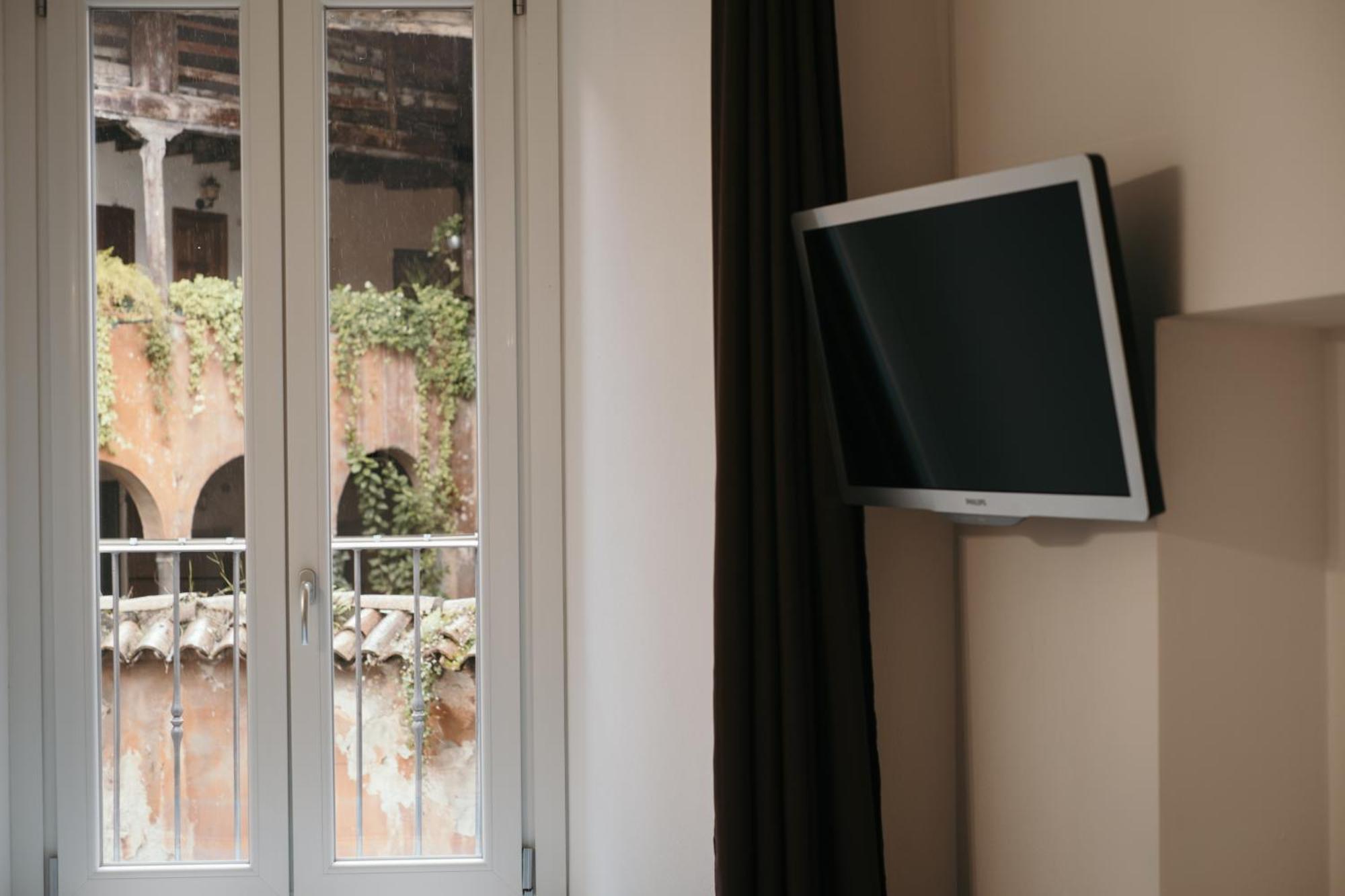 Charme Nel Borgo Di Bienno Di Design, Natura & Relax エクステリア 写真